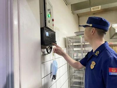 大英消防持續(xù)開展燃?xì)庀腊踩珜ｍ?xiàng)檢查